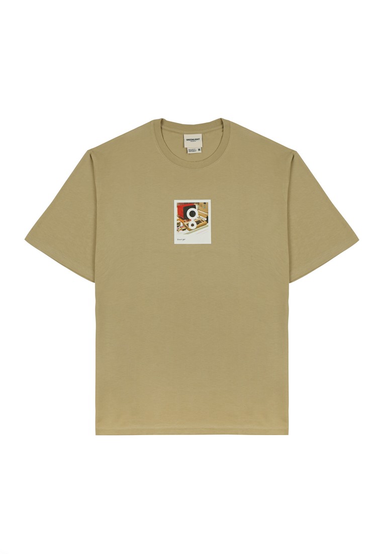 Greenlight T-Shirt Short Sleeve Logo on Polaroid 040523